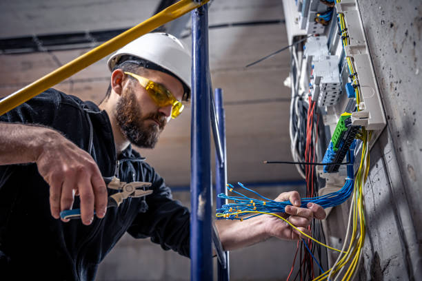Best Circuit Breaker Repair  in Beechwood Village, KY